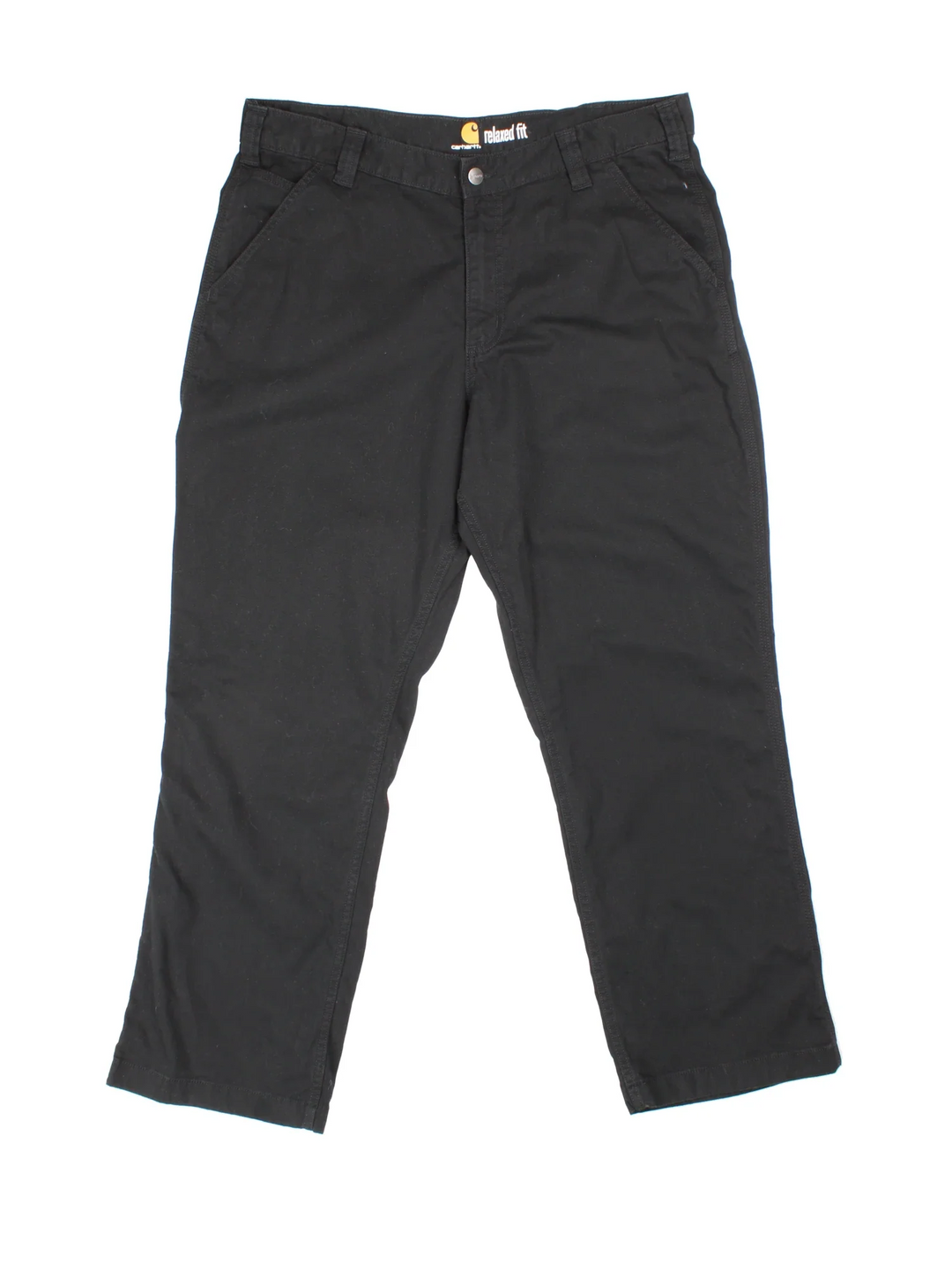 Carhartt Trousers in black colourway with multiple pockets and the logo embroidered on the back.