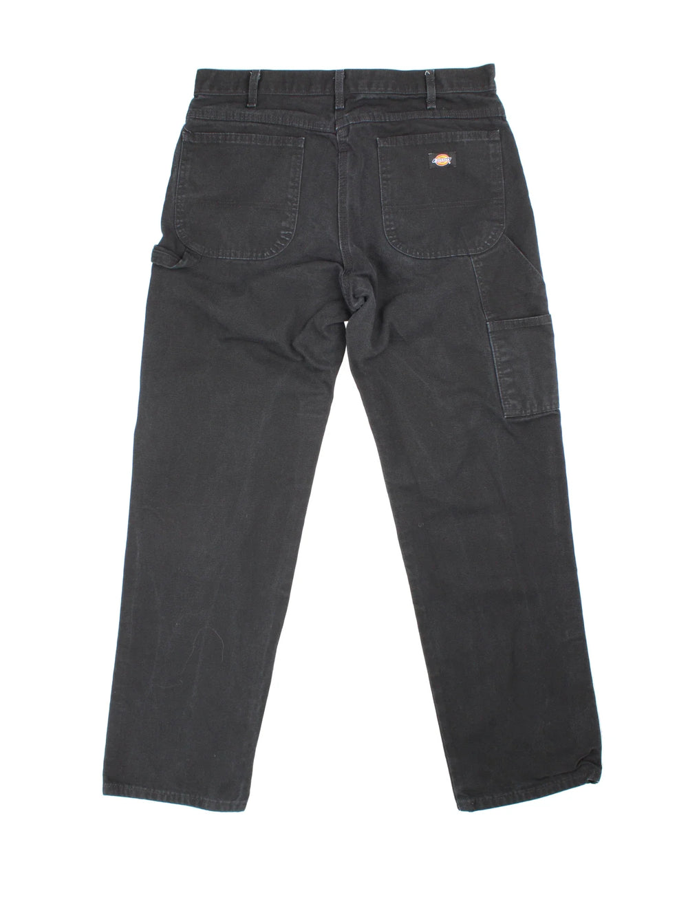 Dickies Jeans in black colourway with multiple pockets and the logo embroidered on the back.