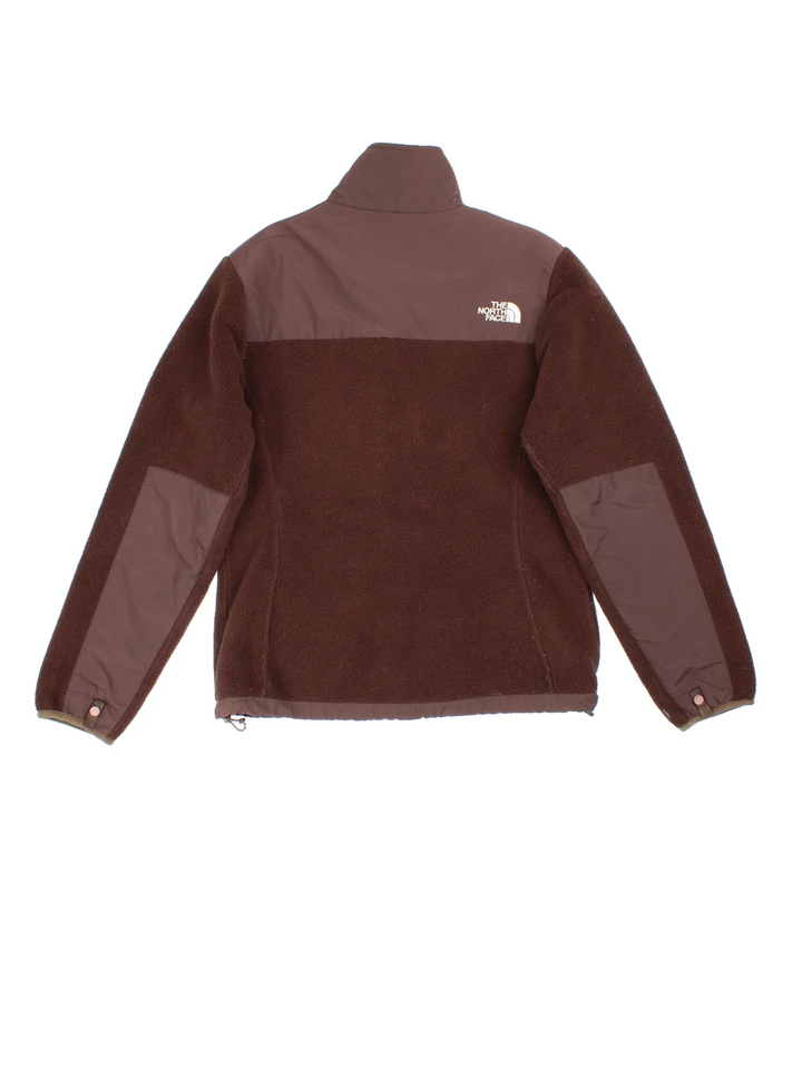 Vintage The North Face Denali Fleece in a brown colourway. Zips up with multiple pockets and has embroidered logos on the front/back.
