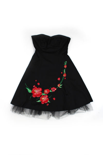 Black Y2K BAY strapless dress with embroidered floral design on the front. Closes with a zip at the back