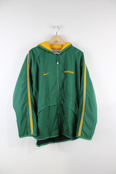 Vintage Nike Green Bay Packers NFL jacket, zip up with side pockets, embroidered logos and double hooded. 