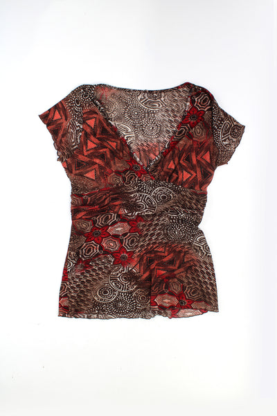Y2K red and brown cami top with boho flower print design. Features ruffled lettuce hem and belt