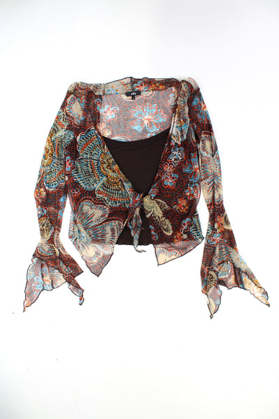 Y2K brown, tie in the front slightly sheer blouse, with boho flower print design. Features ruffled wide cuffed sleeves 