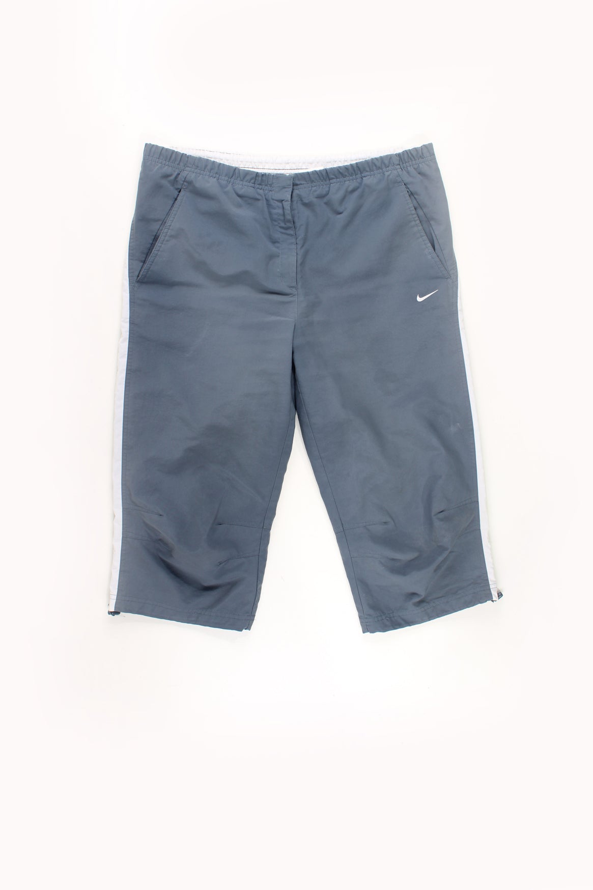 Nike 3/4 Length Shorts (Size XXL) – VintageFolk - Main Image