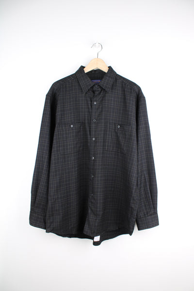 Pendleton 100% wool small plaid button up shirt in black, features double chest pockets 