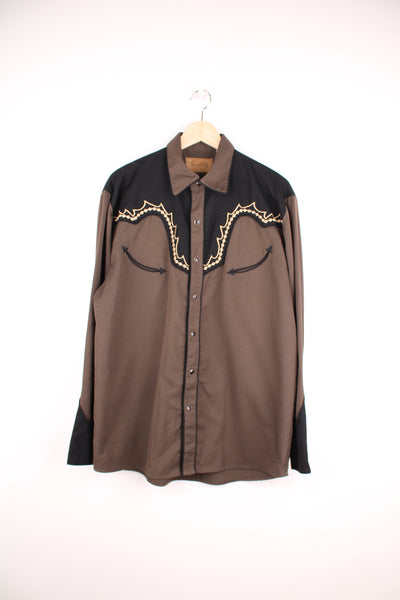 Vintage brown and black Western shirt by Scully, features embroidered yoke, smile pockets and snap buttons 