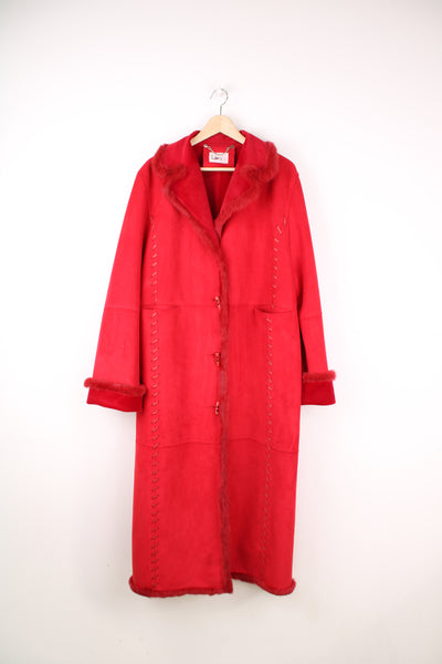 All red faux suede Y2K button up coat with faux fur trim and toggle buttons  