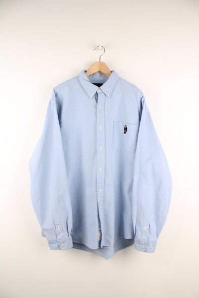 Ralph Lauren Shirt in a blue colourway, button up with a chest pocket and has the logo embroidered on the front.