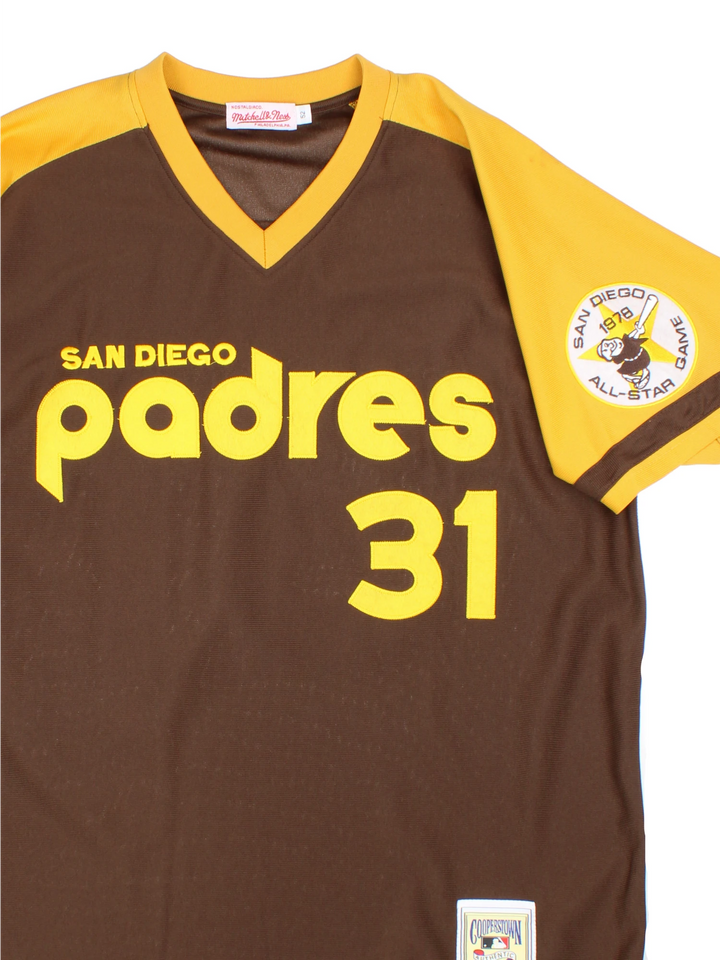 1978 San Diego Padres MLB Mitchell & Ness Jersey in brown with yellow accents, embroidered team logos on the front and sleeves and no.31 Winfield on the back.