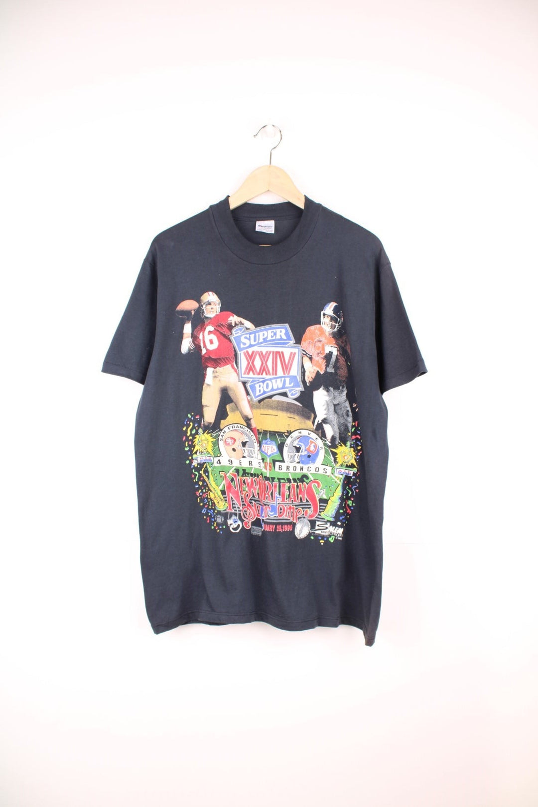 1990 NFL Super Bowl T-Shirt in a black colourway with the 49ers vs Broncos graphic printed on front.