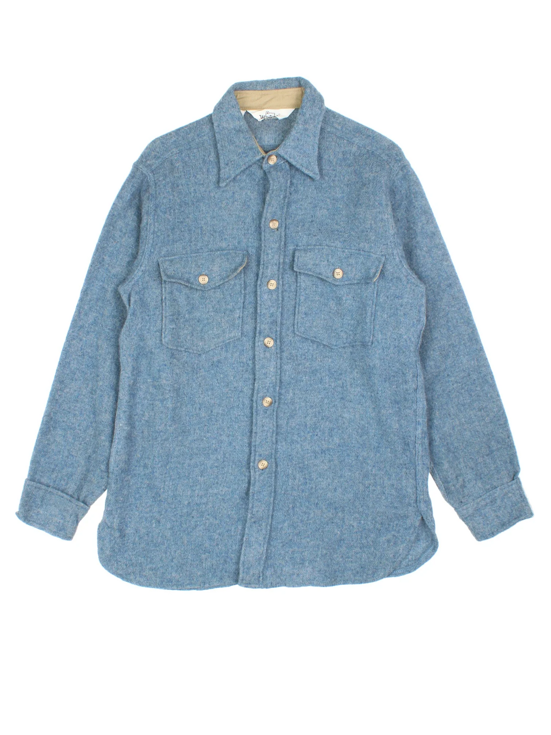 Woolrich Shirt in a blue colourway. Full button up with two pockets on the front.