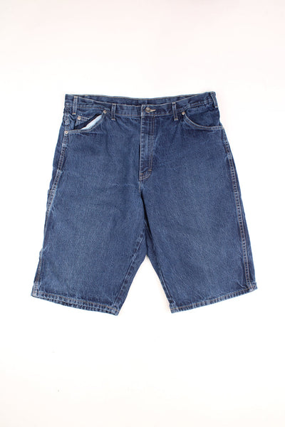 Dickies Carpenter Shorts in a blue denim colourway, multiple pockets and has the logo embroidered on the back. 