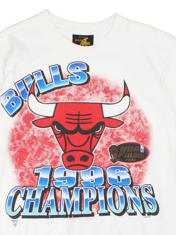 1996 Chicago Bulls NBA Champions T-Shirt in a white colourway with the team logo and spell out printed on the front.