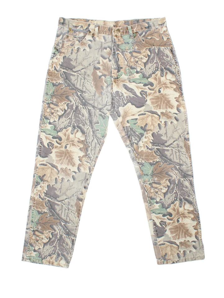 Wrangler Real Tree Camo Trousers in a brown colourway with multiple pockets and the logo embroidered on the back.