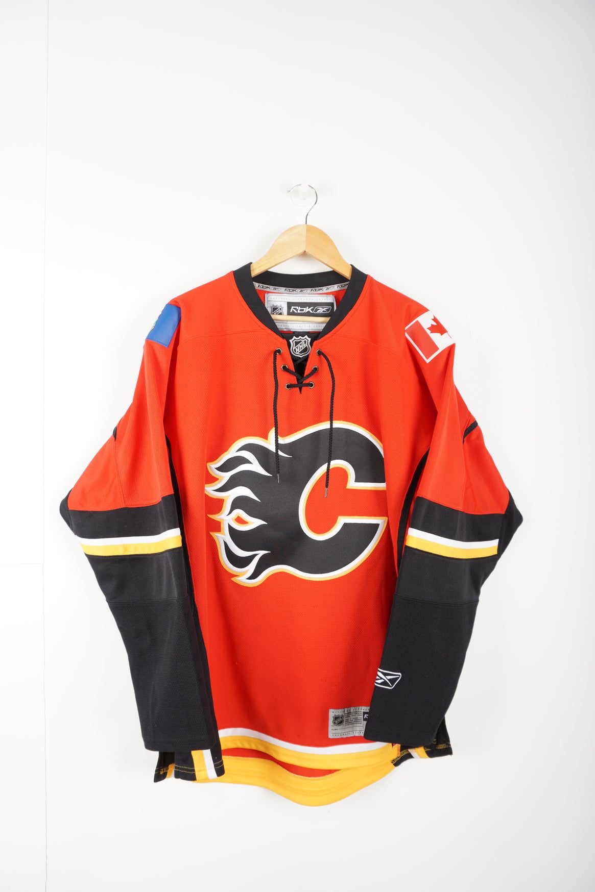 Calgary Flames Reebok 8623 Fleece Jersey Hoodie - Hockey Jersey Outlet