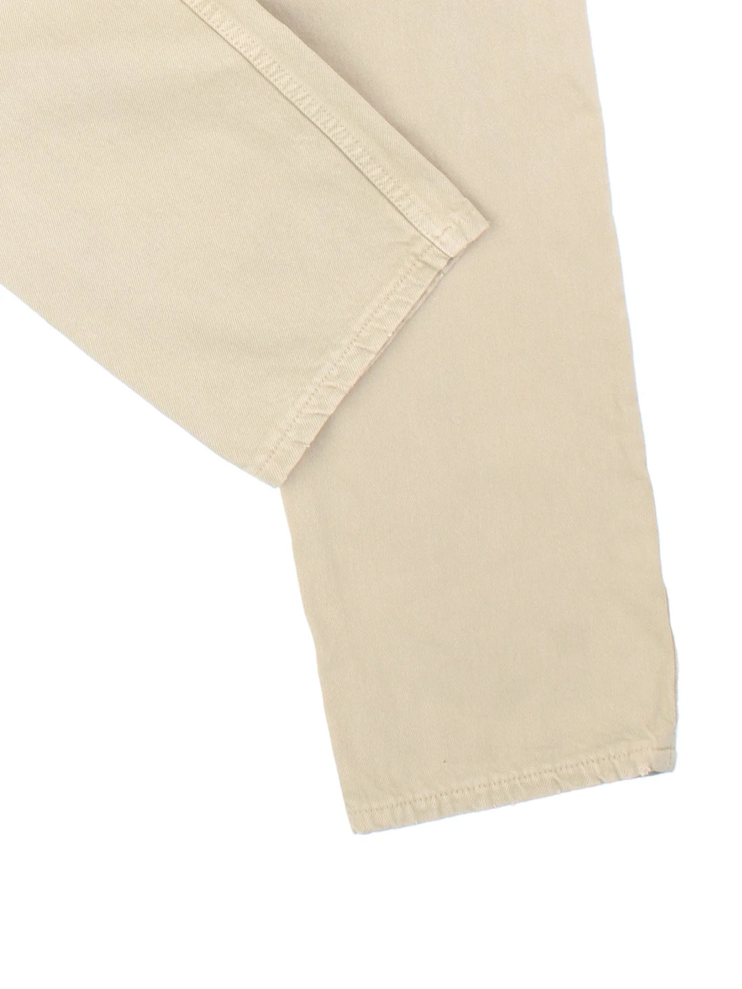 Levi Strauss 501 Jeans in tan colourway with multiple pockets and the logo embroidered on the back.