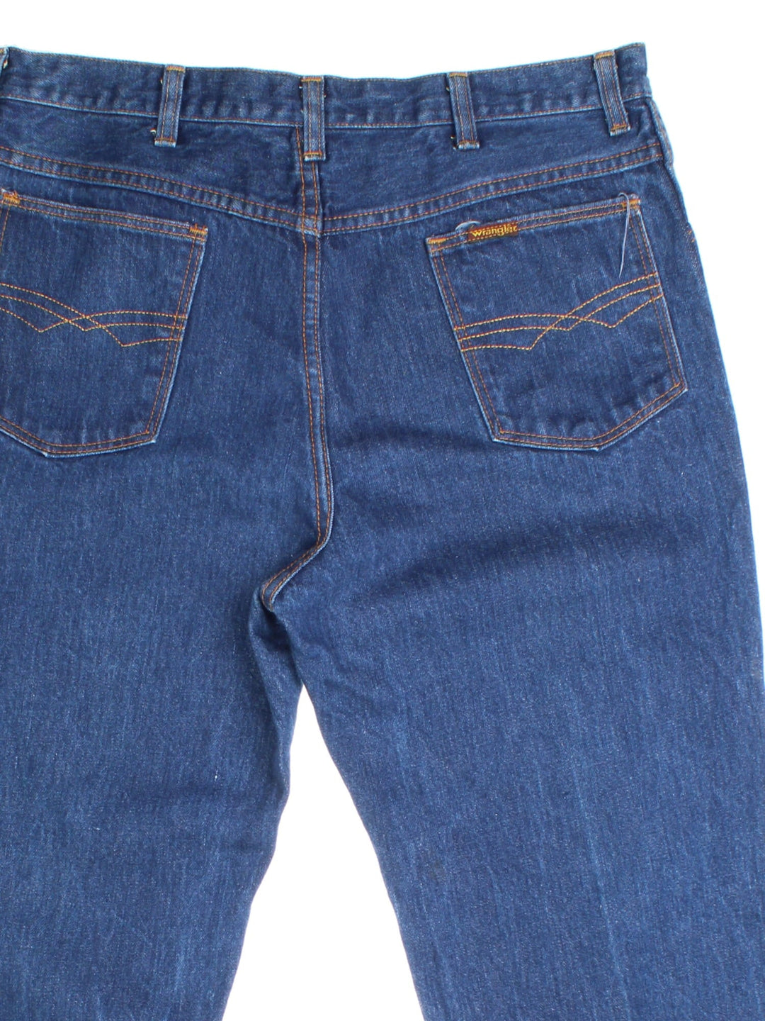Wrangler Jeans in blue colourway. Zip fly fastening with side/back pockets and embroidered patch branding.