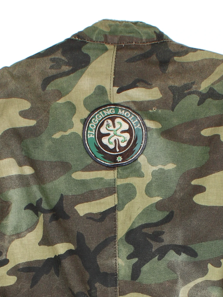 Vintage Vanson Quad Runner Camo Motorcycle Jacket in a green colourway. Zips up and has multiple pockets, and the logos embroidered on the sleeves and back.