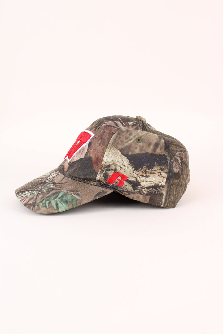 Vintage Wisconsin Badgers Camo Cap in a green colourway with the logo embroidered on the front, and has adjustable velcro strap.
