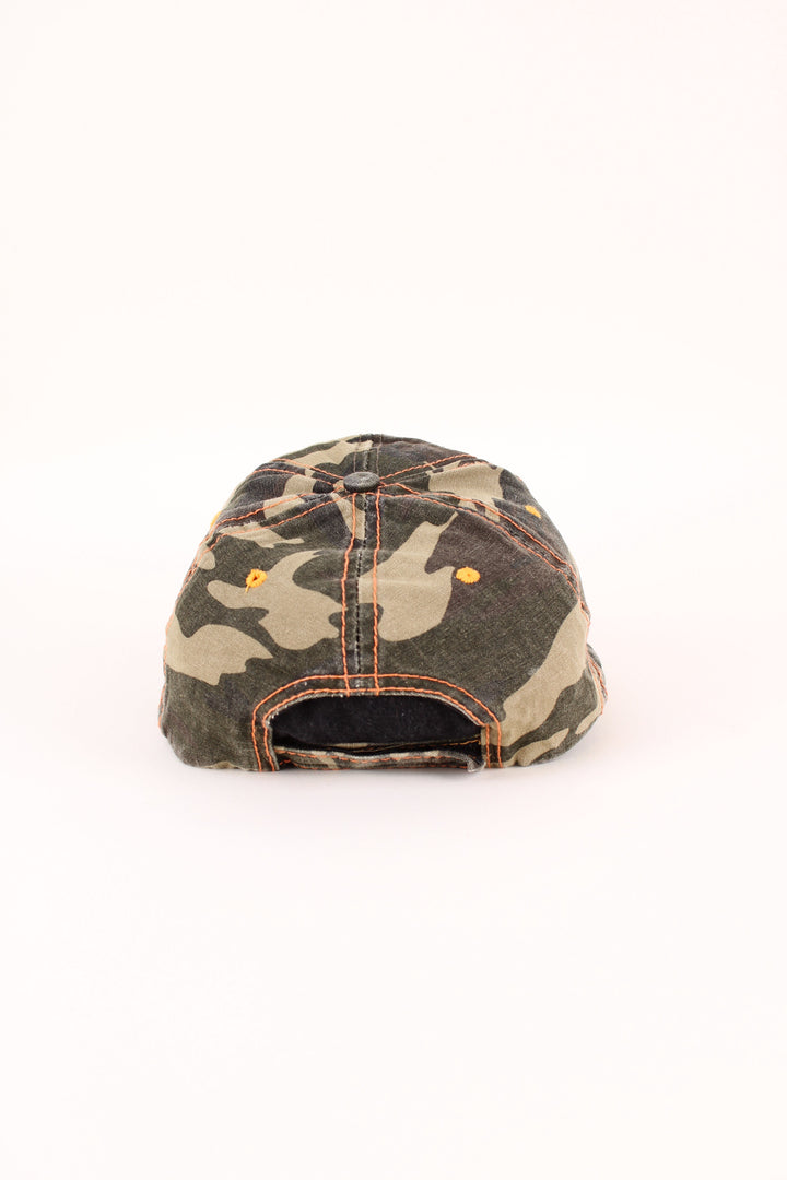 Vintage Park City Utah Camo Cap in a green colourway with the logo embroidered on the front, and has adjustable velcro strap at the back.