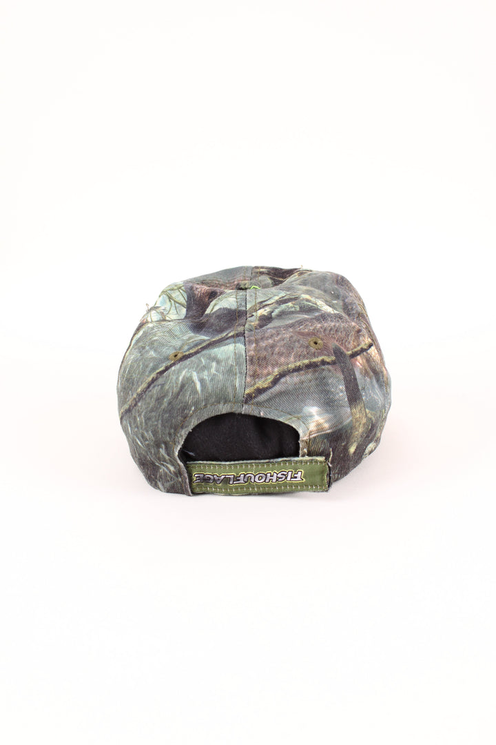 Vintage Camo Cap in a green colourway with all over print, and has adjustable velcro strap at the back.
