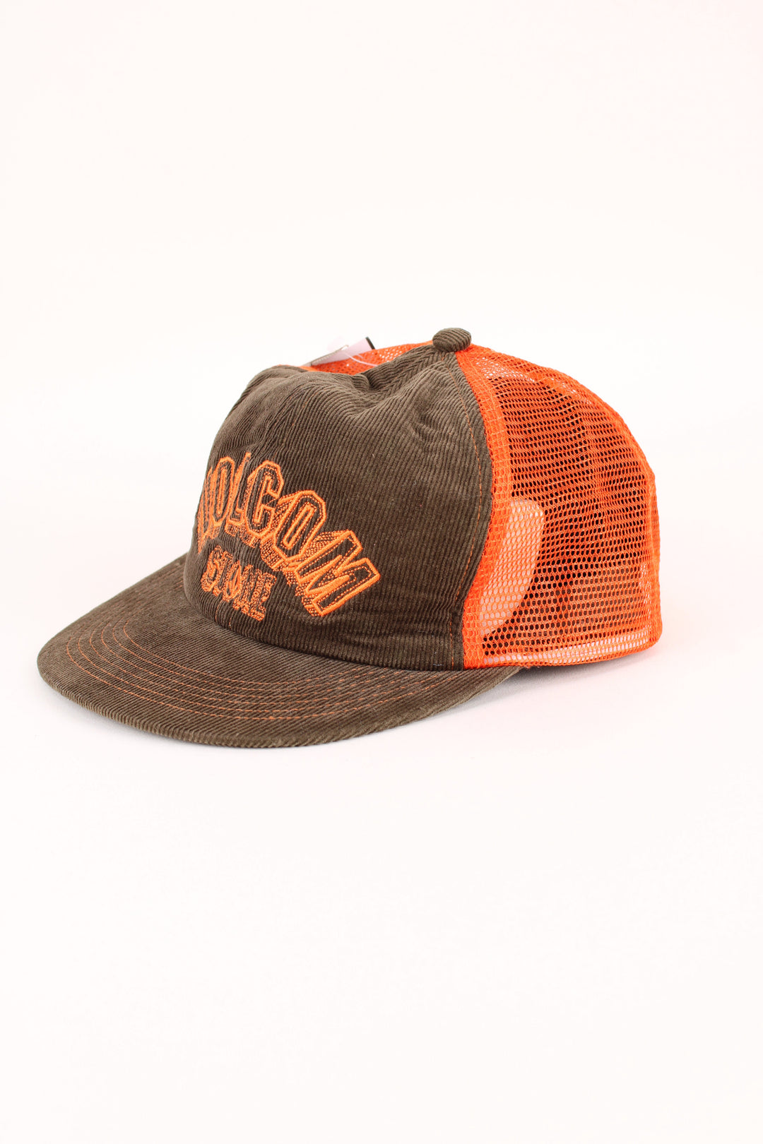 Vintage Volcom Stone Corduroy Trucker Cap in a brown and orange colourway with the logo embroidered on the front, mesh panelling and has adjustable snapback.