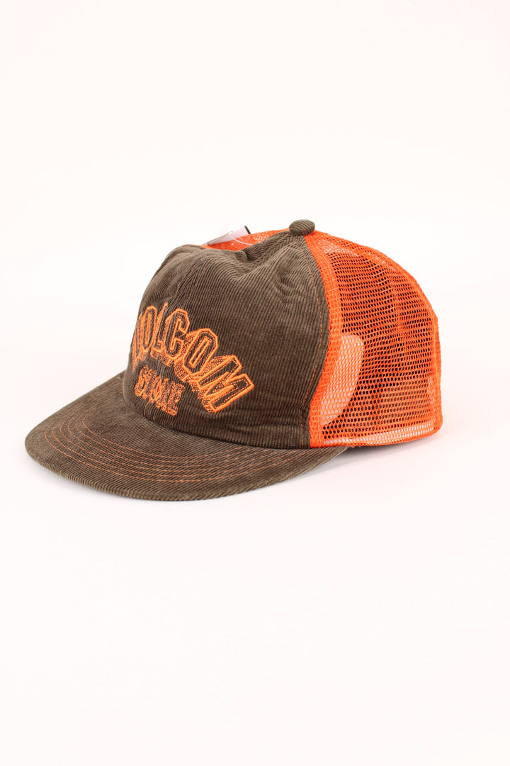 Vintage Volcom Stone Corduroy Trucker Cap in a brown and orange colourway with the logo embroidered on the front, mesh panelling and has adjustable snapback.