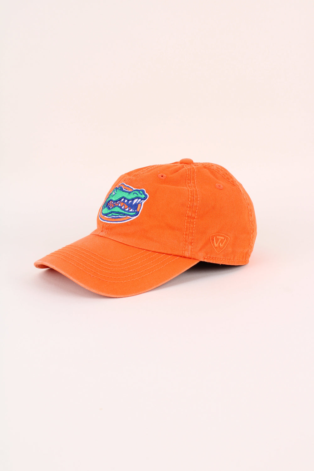 Vintage Florida Gators Cap in a orange colourway with the logo embroidered on the front, and has adjustable strap at the back.