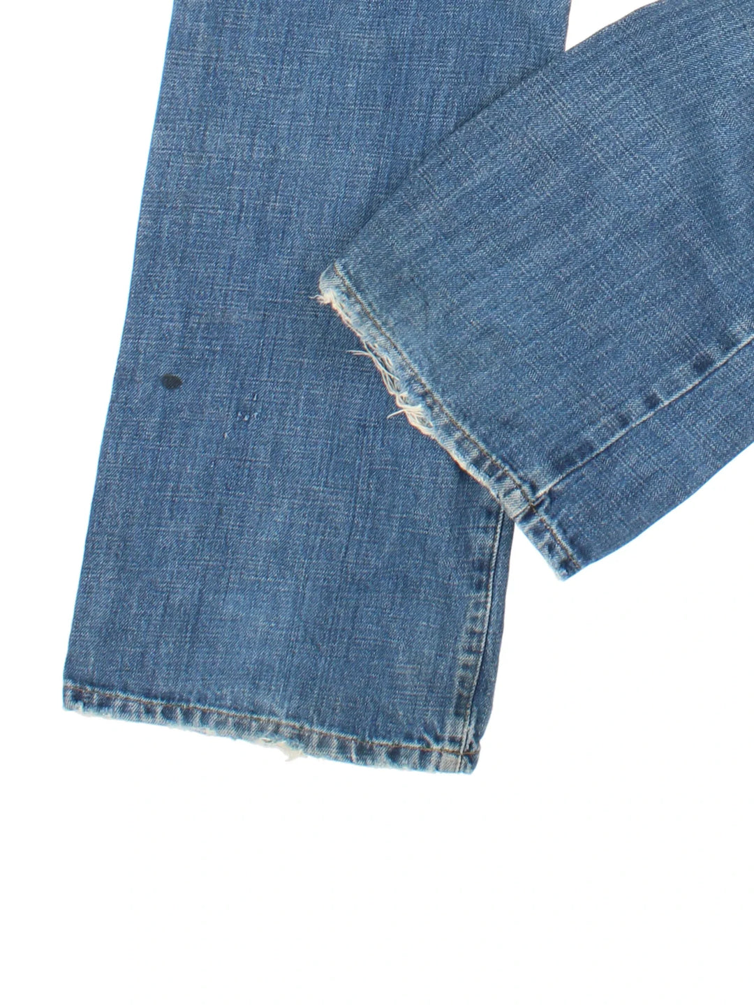 Carhartt Jeans in a blue colourway with multiple pockets and the logo embroidered on the back.