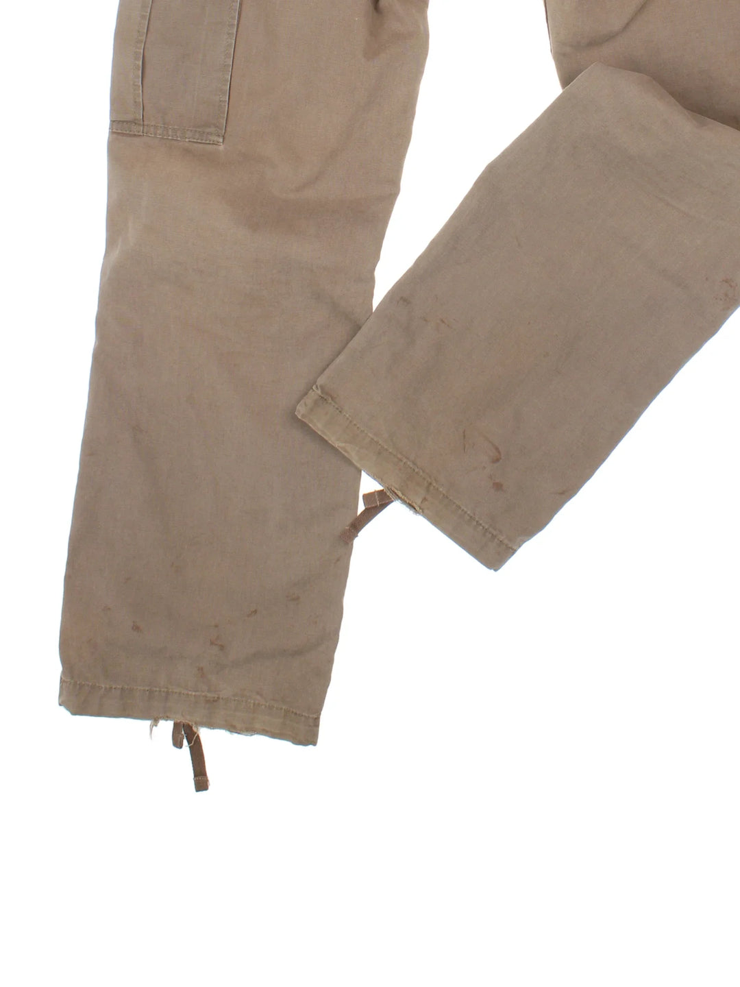 Carhartt Cargo Trousers in a brown colourway with multiple pockets and the logo embroidered on the back.