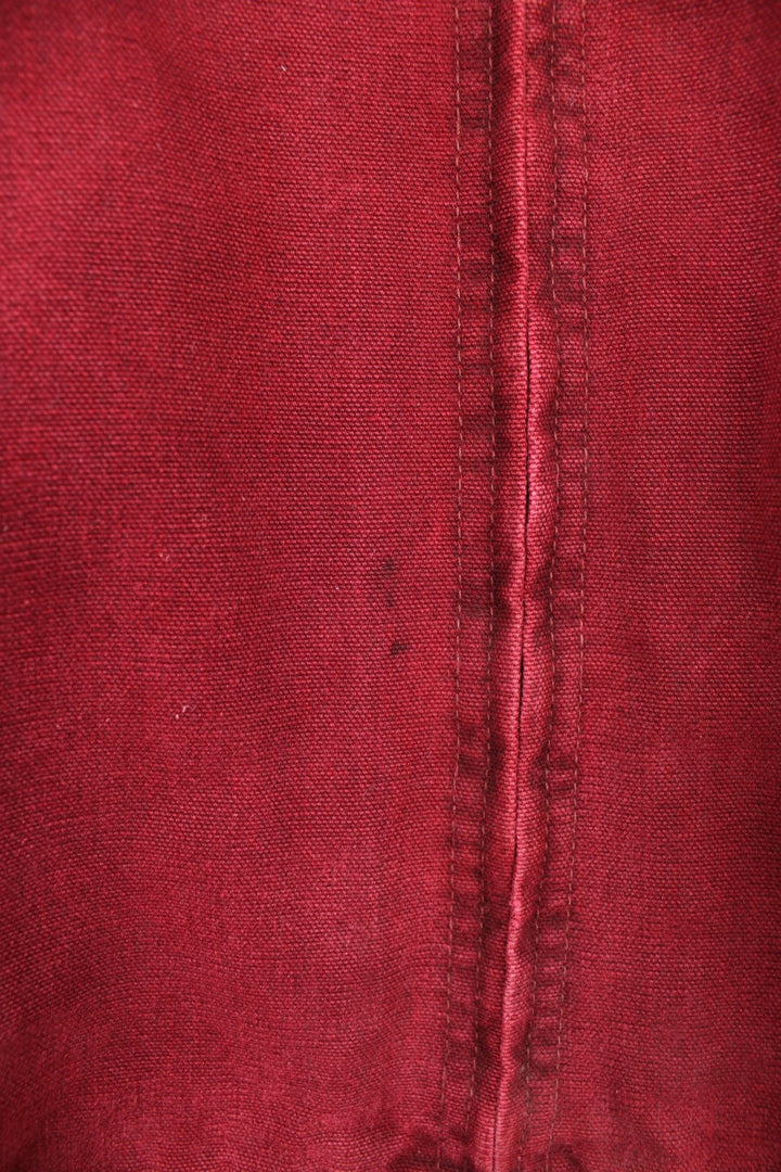 Carhartt J97 CRI Detroit Jacket an extremely rare crimson red colourway, produced for only a short time period for this is jacket is like no other, zip up with multiple pockets, blanket lining, and has the logo embroidered on the front. 