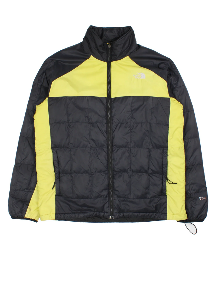 Vintage The North Face Puffer Coat in a black/yellow colourway. Zips up with side pockets, down insulated with elasticated cuffs and hems. Logo embroidered on the front/back.