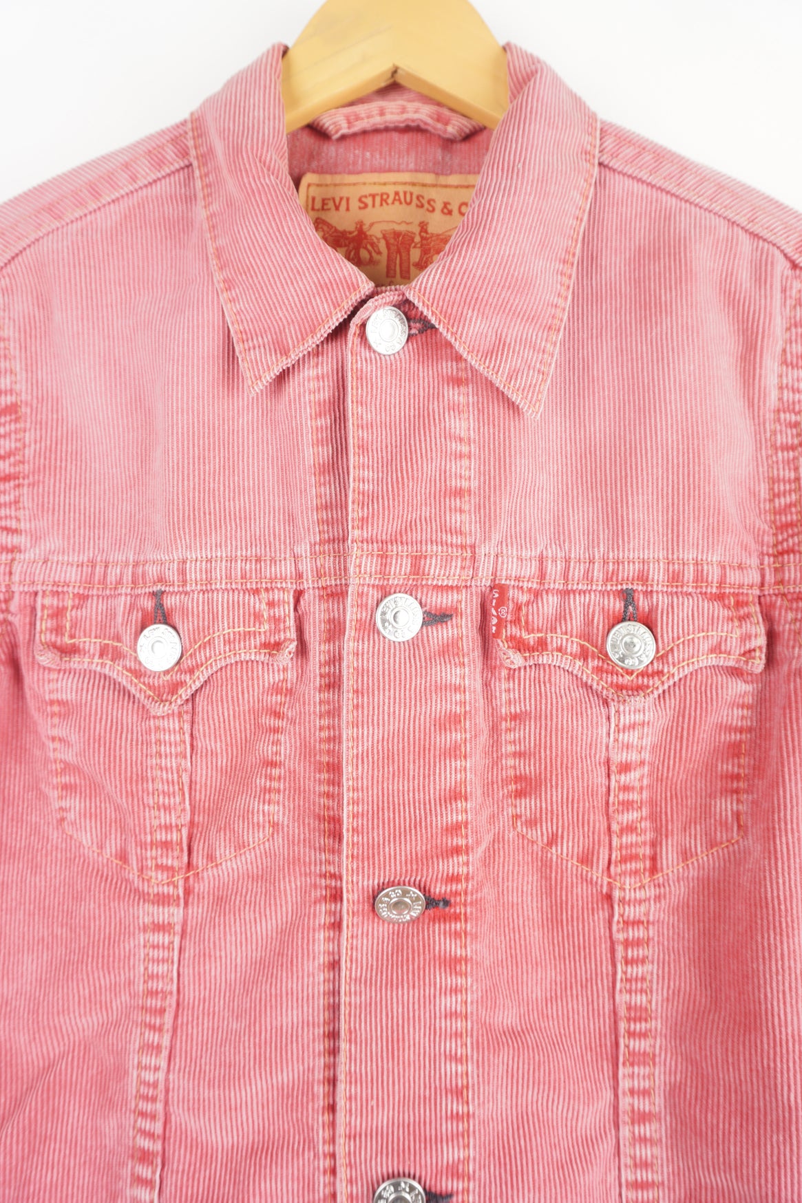 Pink levis jacket deals
