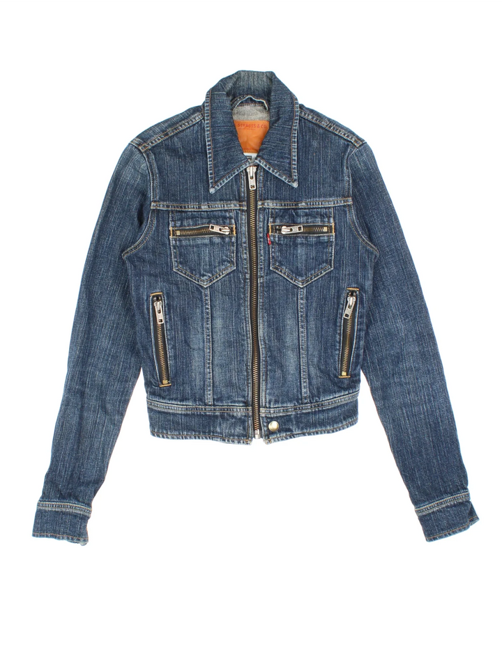Y2K Levi Strauss Denim Jacket in a blue colourway. Buttons up and has multiple pockets, and the logo embroidered on the front.