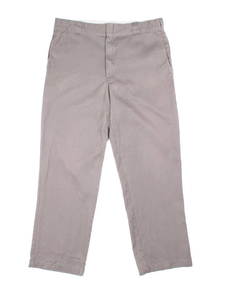 Dickies Flex Trousers in grey colourway with pockets and the logo embroidered on the back.