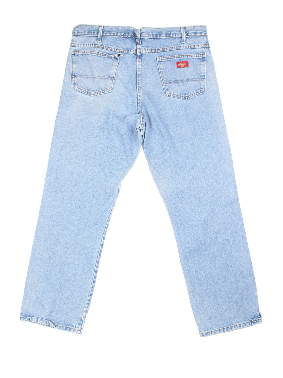 Dickies Jeans in blue colourway with multiple pockets and the logo embroidered on the back.
