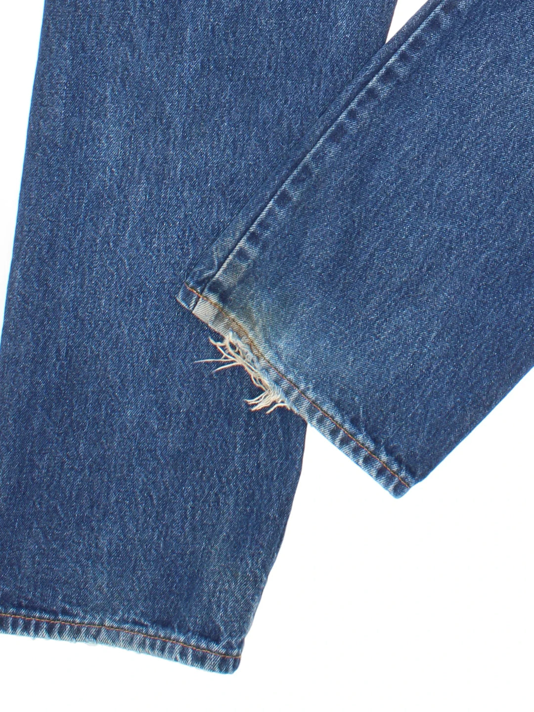 Dickies Jeans in blue colourway with multiple pockets and the logo embroidered on the back.