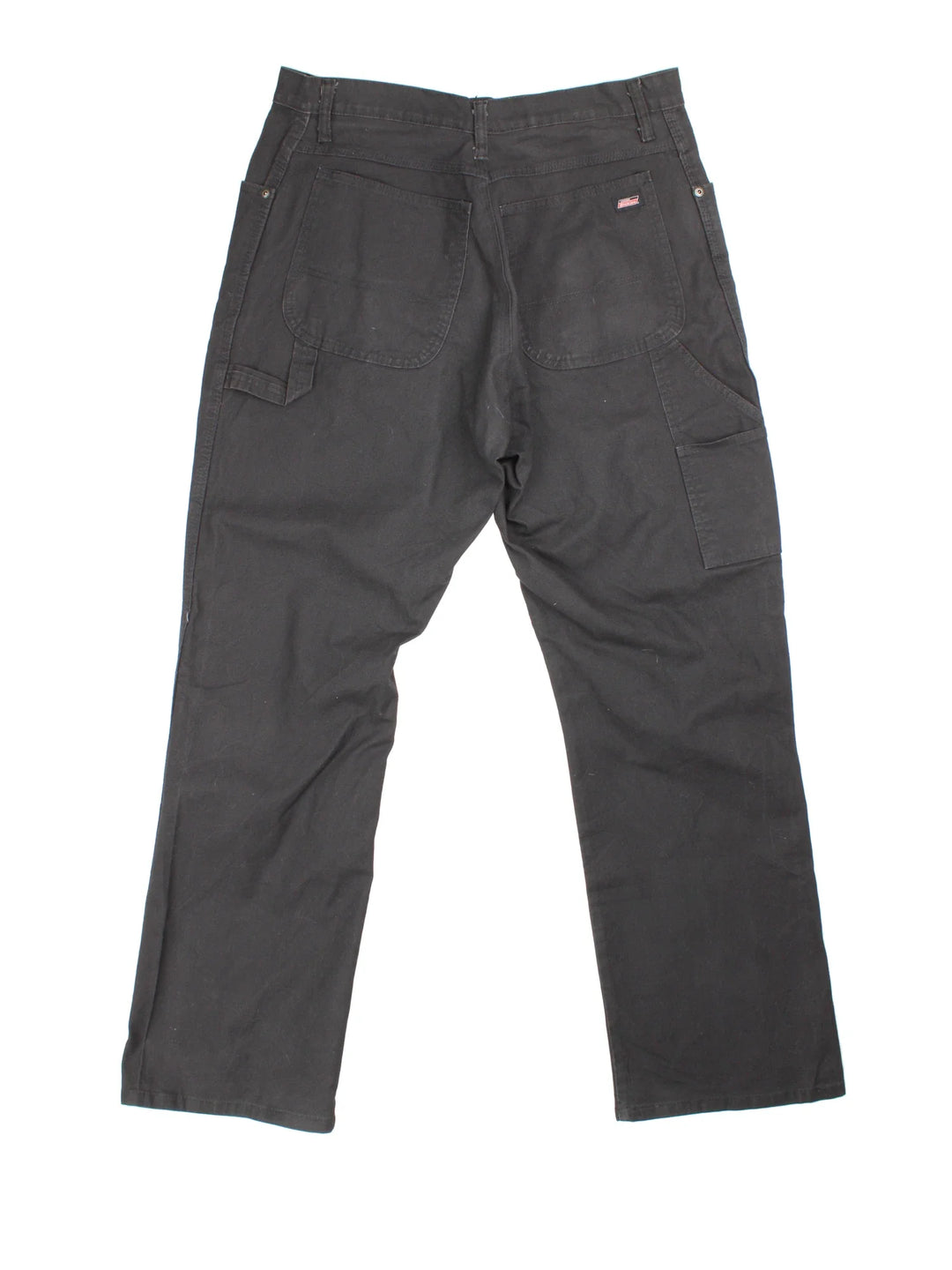 Dickies Jeans in black colourway with multiple pockets and the logo embroidered on the back.