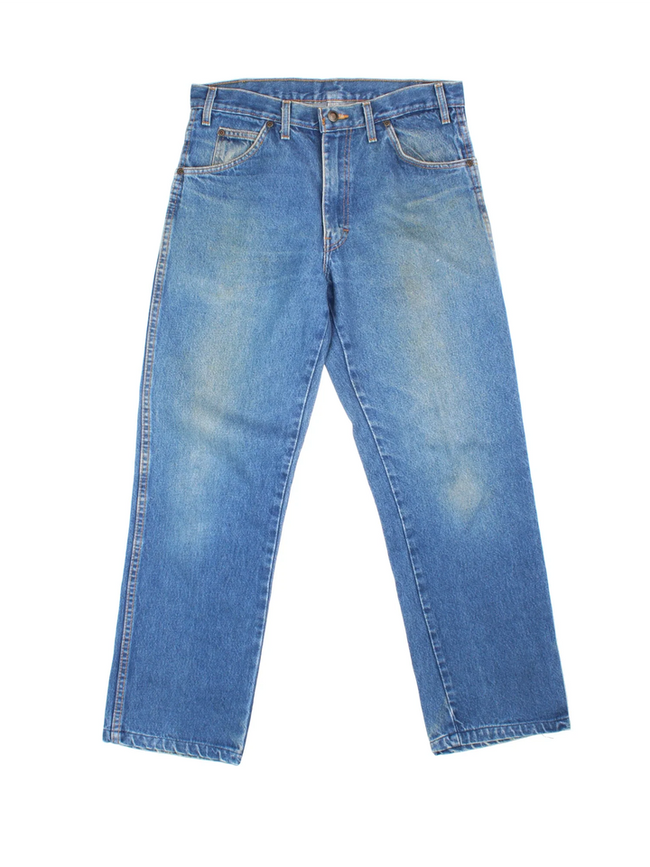 Dickies Jeans in blue colourway with multiple pockets and the logo embroidered on the back.