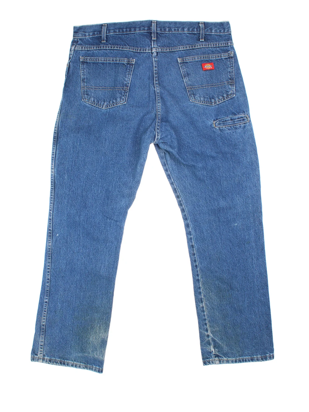 Dickies Jeans in blue colourway with multiple pockets and the logo embroidered on the back.