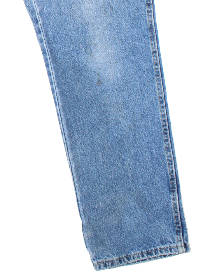 Dickies Jeans in blue colourway with multiple pockets and the logo embroidered on the back.