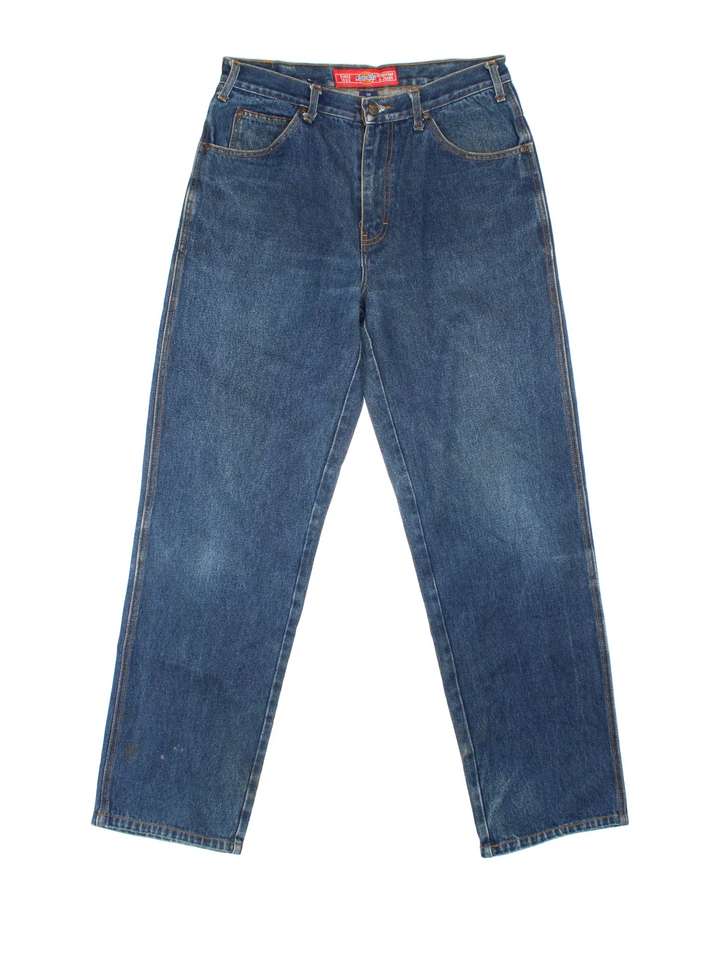 Dickies Jeans in blue colourway with multiple pockets and the logo embroidered on the back.