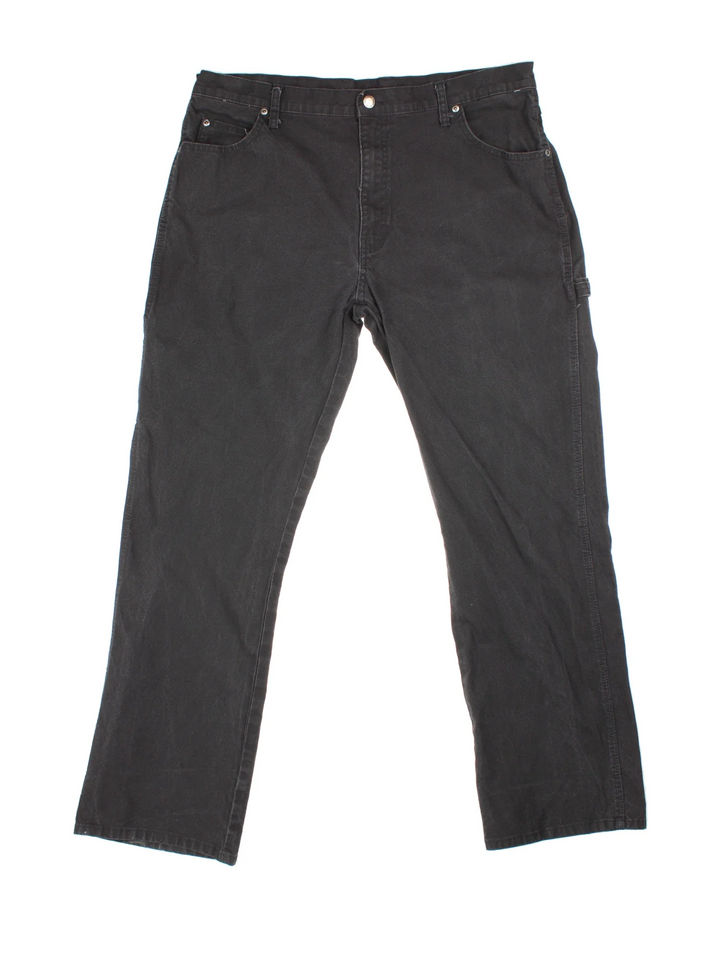 Dickies Carpenter Jeans in black colourway with multiple pockets and the logo embroidered on the back.