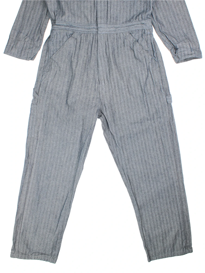 Dickies Boiler Suit in blue colourway. Collared with multiple pockets, zip fastening and branding on the back.