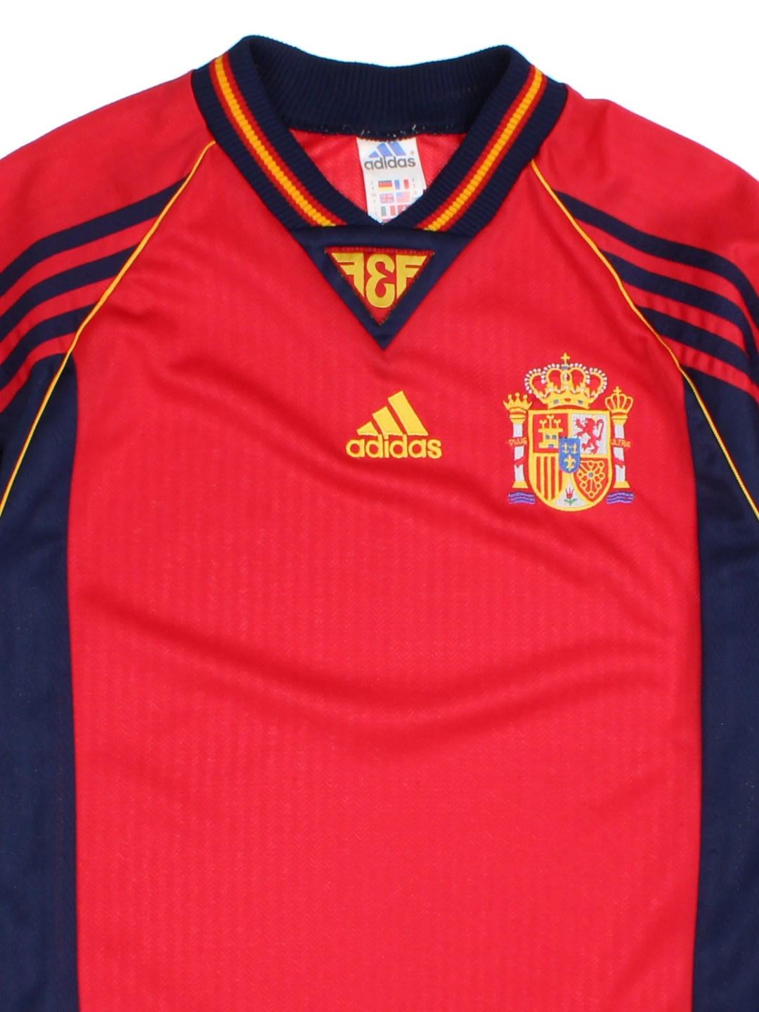 Vintage 1998/1999 Adidas Spain Home Football Shirt. Features embroidered logo and badge.  