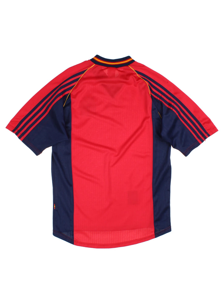 Vintage 1998/1999 Adidas Spain Home Football Shirt. Features embroidered logo and badge.  
