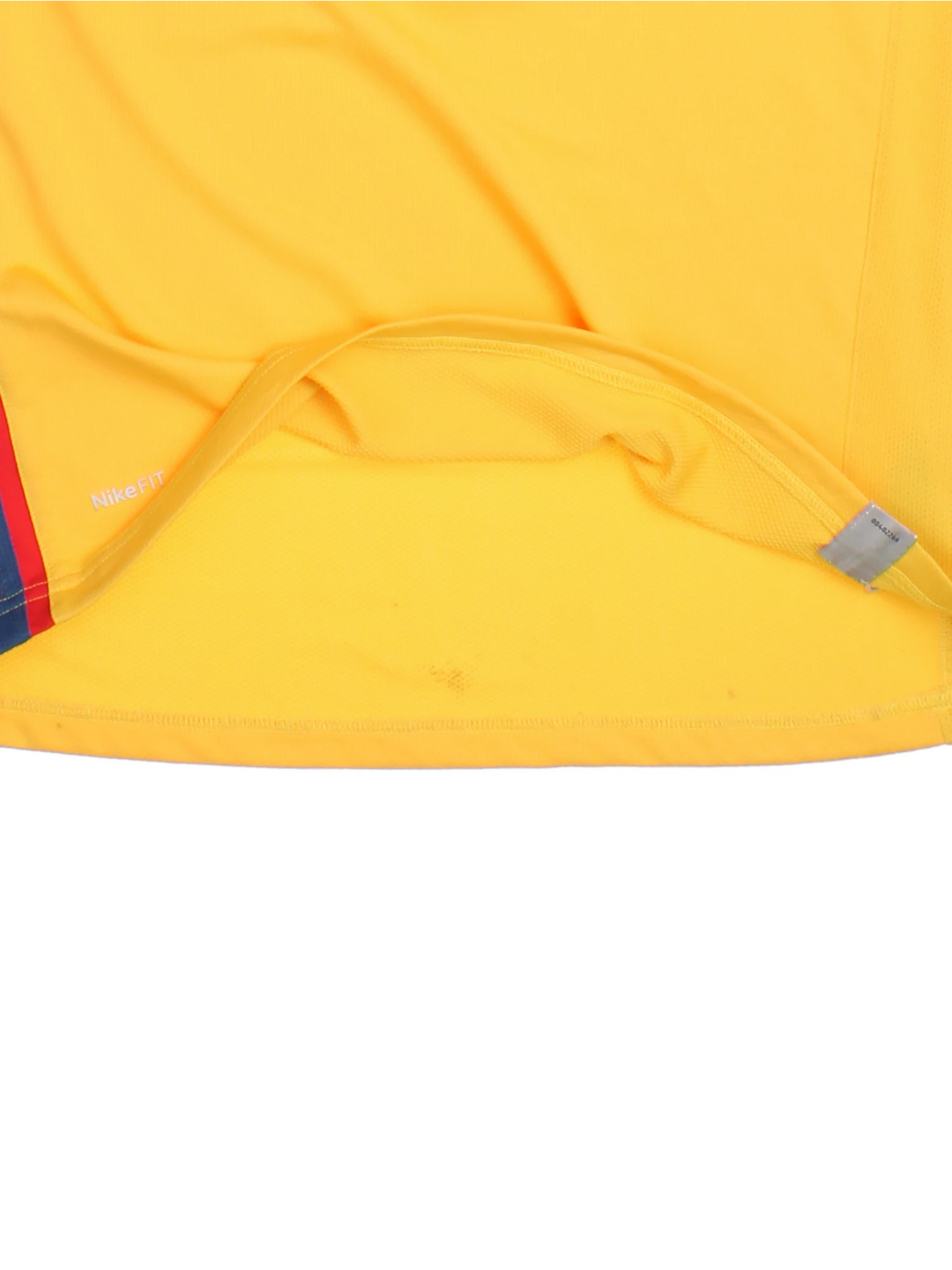 Vintage Club America 2007/08, Nike home football shirt, yellow, red and blue team colourway, v neck, and has logos printed on the front and back.