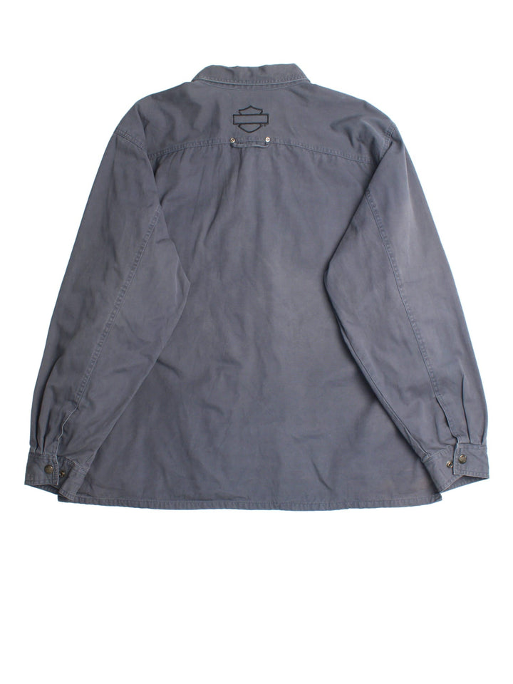 Harley-Davidson Shirt in a grey colourway, button up withn front pockets and embroidered branding on front and back.