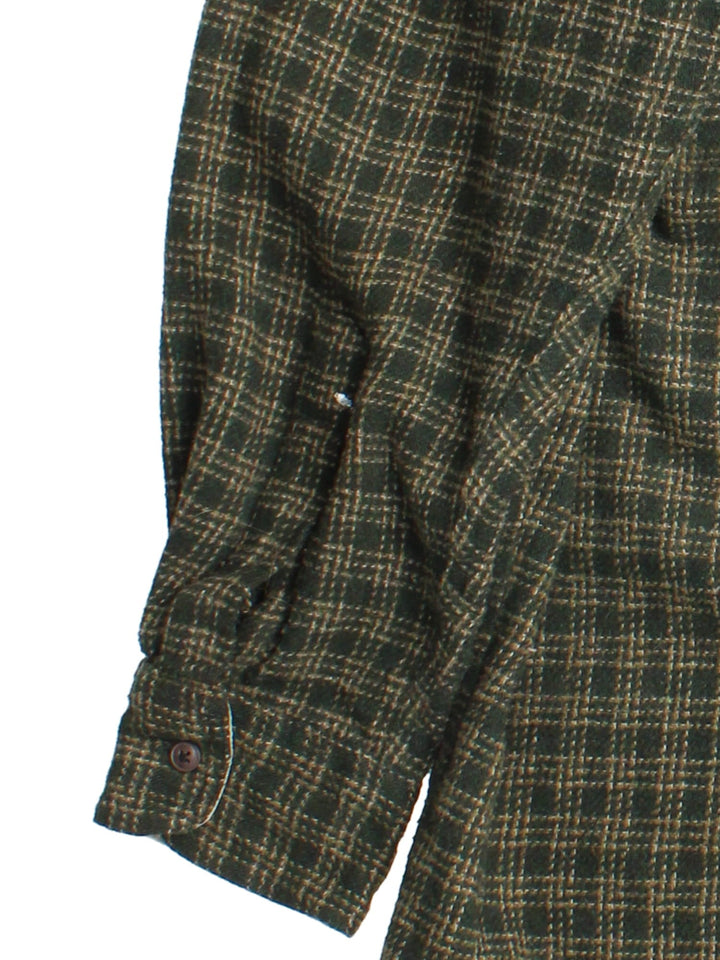 Ralph Lauren Shirt in a green checked colourway, button up with front patch pockets and embroidered tab branding.