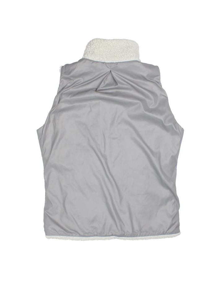 Vintage Patagonia Reversible Sherpa Gilet in a grey colourway. Zip up fastening with side pockets and logo embroidered on the front.